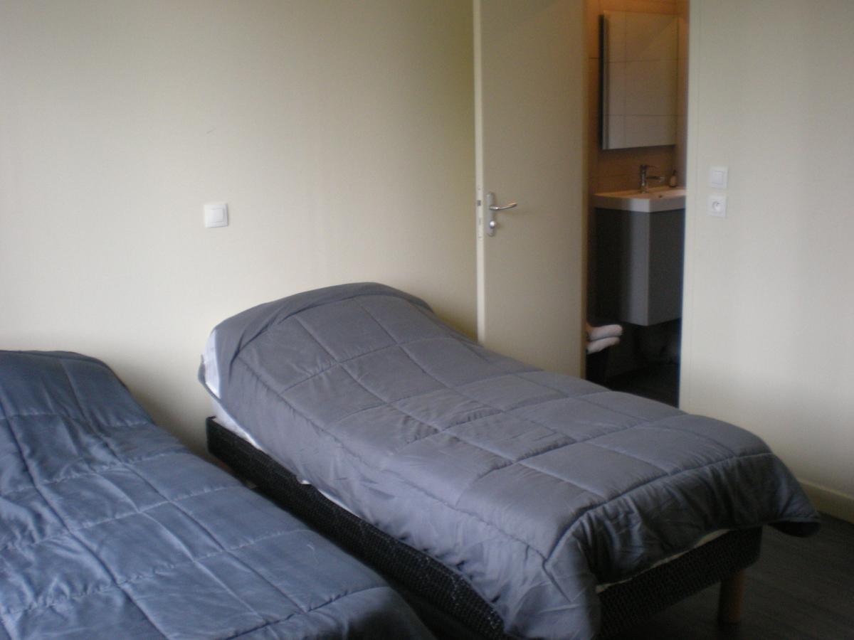 Méry-sur-Oise Hotel Dg מראה חיצוני תמונה