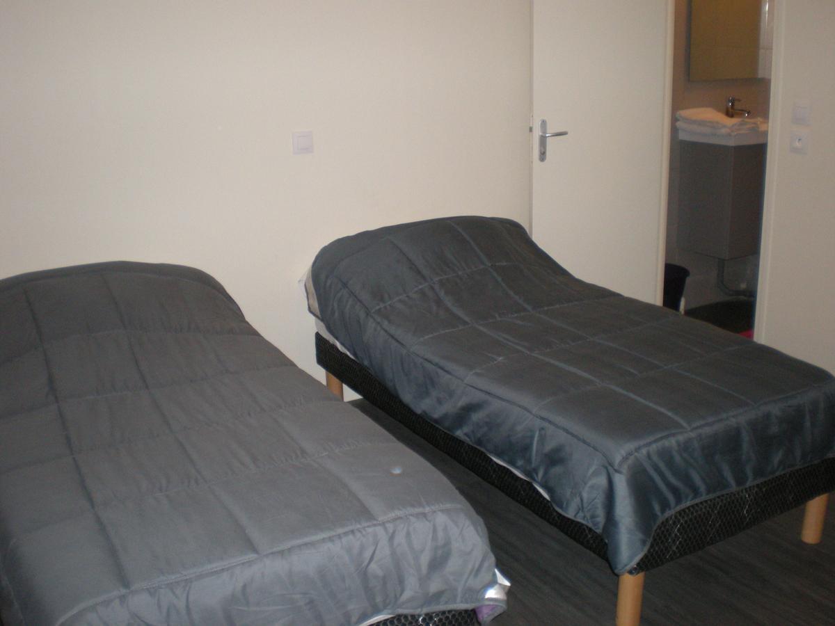 Méry-sur-Oise Hotel Dg מראה חיצוני תמונה